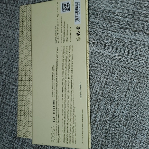 Zoeva Blanc Fusion Eyeshadow Palette - Picture 3 of 3